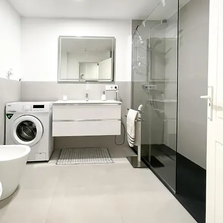 B-rent Amazing Flat With Pool 아파트 코라레호